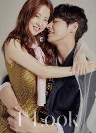 Kariyer tırmanışında oynadığı dizilerden çok filmleri ile tanınmaktadır. Kim Young Kwang And Park Bo Young Beaming With Couple Cuteness In 1st Look Pictorial A Koala S Playground Foto Perkawinan Selebritas Fotografi Pasangan