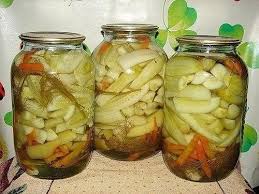 салат из огурцов с укропом и чесноком на зиму Ogurcy Po Kanadski Etot Recept Dochka Prinesla S Raboty Ya Poprobovala I Vlyubilas Na 3 H Litrovuyu Banku 1 Morkov 3 Bo Kulinariya Idei Dlya Blyud Vkusnyashki