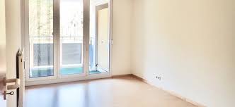 Suche und finde unter 0 freien wohnungen deine eigentumswohnung und ziehe schon bald in die eigenen vier wände. Vermietet Schone 3 Zimmer Wohnung Mieten In Freiburg Landwasser Ca 70m 2 Bader 2 Balkone Immobilienmakler In Freiburg Immobilienagentur Freiburg