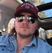 Justin Damore's Instagram, Twitter & Facebook