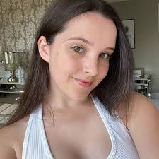 Coronation Street star Elle Mulvaney's life with boyfriend away from Amy  Barlow role