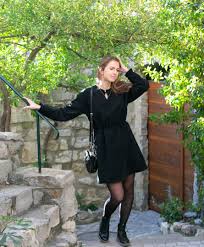 Choisissez parmi nos 2299 robe patineuse pour femme pour toutes les tailles et toutes vos envies shopping, à partir de 35 euros, uniquement sur modalova. Robe Iris Noir April C