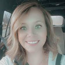 Katie Bobb's Instagram, Twitter & Facebook