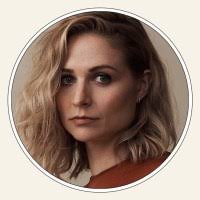 Tom Hollander, Niamh Algar Star in Sky Series Iris From Luther Creator