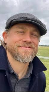 Amazingly Happy to meet Charlie Hunnam he seems like a really cool and down  to earth guy. as chill in person as he seems