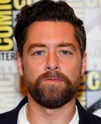 𝗦𝗔𝗬 𝗬𝗘𝗦 𝗜𝗙 𝗬𝗢𝗨 𝗟𝗢𝗩𝗘 OUTLANDER