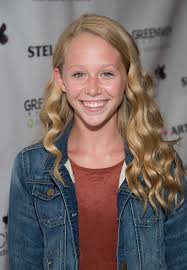 In the same way, as the year passes by, her worth is increasing at an alarming rate. Teen Netflix Star Miranda Mckeon Beginnt Mit Der Chemotherapie Nachdem Sie Die Brustkrebsdiagnose Enthullt Hat Aktuelle Boulevard Nachrichten Und Fotogalerien Zu Stars Sternchen