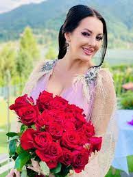 Angela rusu mai are două fete, de 25, respectiv 18 ani din căsătorii diferite.soțul ei, marius moldovan este în culmea fericirii! Angela Rusu E InsÄƒrcinatÄƒ Este Cea Mai Mare Minune