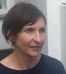 Contact — Laura Sennen