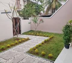 Desain taman bambu dengan gaya minimalis. 18 Inspirasi Taman Minimalis Depan Rumah Beragam Desain Dengan Tanaman Berbeda Rumah123 Com