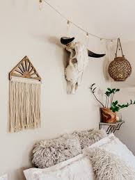 Modern inspired wall hanging is a gorgeous addition to your bedroom, living room, baby nursery, or beaded macrame wall hanging this is a beautiful macrame wall hanging that i have made this large macrame wall hanging is an amazing bohemian decor piece. Pin On Macrame