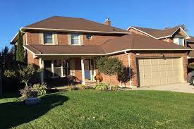 1200 cambridge four bedroom located right at the townline road exit pro 4 bedrooms lots of bathrooms room for everyone con renting a house home house