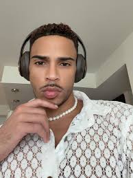 The dancing is not for me 😂 I tried 😂