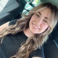 Chickens with throat movement while eating, possibly sour or compact crop?