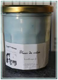 Quartier poétique, propice à la flânerie et peuplé de touristes. Fleur De Coton Des Bougies De Charroux Les Bougies De Chinouk