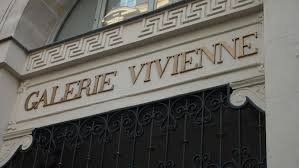 Zara pull&bear massimo dutti bershka stradivarius oysho zara home uterqüe. Shopping In Paris The Fashionable Blog