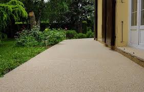 Https Www Moquette De Pierre Fr Terrasse En Resine Resine Sol Exterieur Revetement Sol Exterieur Terrasse