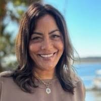 Nancy Solomon's Instagram, Twitter & Facebook