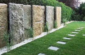 Stele Split Plate Shell Lime Scallops Plate 01 Jpg 622 404 Fence Design Landscape Walls Entrance Door Design