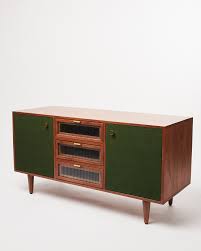 Can somebody buy us a flat already (no biggie) so we can kit it out with oliver bonas's incredible homeware and furniture, please? Tienda Green Mango Wood Sideboard Oliver Bonas Ie