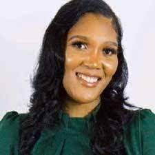 Monique Lee's Instagram, Twitter & Facebook