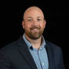 I am very excited to announce that after graduating from the University of  Kansas with my Bachelor's Degree in Marketing and a Certificate in  Professional Selling in May, I've just began my