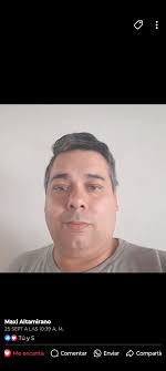 Estoy buscando a mí hijo . Ya se radico la denuncia por. Desaparicion por  favor si alguien lo ve llamar al 911 gracias