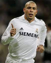 Cr7 hd wallpaper, cristiano ronaldo screengrab, sports, football. Ronaldo Celebrando Un Gol Con El Real Madrid Ronaldo Real Madrid Ronaldo Real Madrid Football