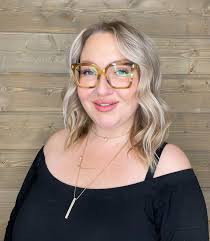 Brookfield — Roots Salon