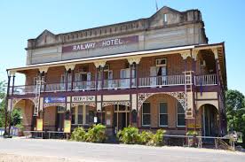 Railway Hotel Ravenswood Qld Living In Adelaide Hotel Australia Living