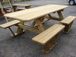 Couchtisch selber bauen und ihr persönliches kunstwerk kreieren. Gartentisch Selber Bauen Anleitung Diy Garten Haus Garten Mobel Zenideen Picnic Table Garden Table Outdoor Decor