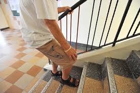 Jantung bengkak yang diakibatkan oleh adanya penebalan yang terdapat pada otot jantung atau yang biasa disebut dengan hipertrofi. Lutut Bunyi Dan Sakit Saat Naik Tangga Apakah Radang Sendi Patella