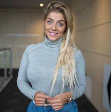 Dansk influencer tiltalt: Nu taler hun ud | BT Kendte - www.bt.dk