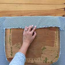 Comment donner un bon coup de jeune à votre chaise ? Diy 27 Restaurer Une Chaise Pierre Papier Ciseaux