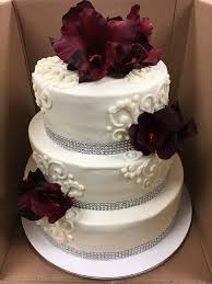 Here are our favourite tips & ideas to make your party even more delicious. Red Rose Silver Wedding Cake Silver Wedding Cake Wedding Cakes Cake