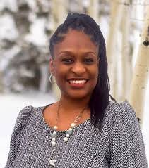 Danielle Leppert's Instagram, Twitter & Facebook