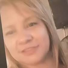 Yailin ha sorprendido con un nuevo look similar al de Karol G, y ha sido  criticada por presuntamente copiar el color de cabello de la Bichota. 😳  ¿Qué opinan?Karol G