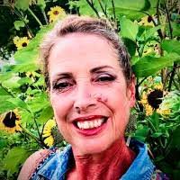 Deborah Sheets's Instagram, Twitter & Facebook