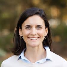 Amanda Grindle's Instagram, Twitter & Facebook