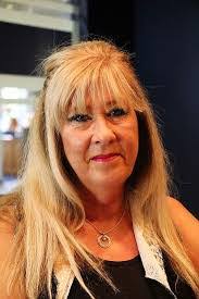 Suzette Cole's Instagram, Twitter & Facebook