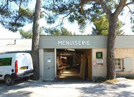 Nous fabriquons sur mesure : Menuiserie A Aix En Provence Artisan Pres De Gardanne Sur Mesure
