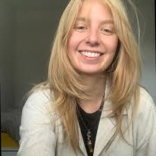 Tia Warner's Instagram, Twitter & Facebook