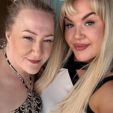 Is there a way to get vinyl to stick to silicone?