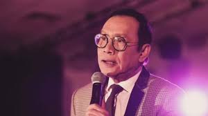 Retro Radio: Mga greatest hits ni Rey Valera