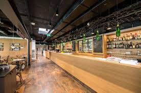 Les bains de saillon et son complexe hôtelier 4* vous invitent à vivre une expérience unique au cœur du valais, sur la rive droite du rhône. Les Bains De Saillon In Saillon Info Reviews And Prices Esquiades