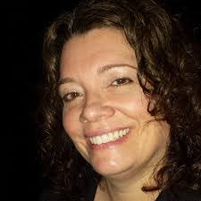 Dianne Evans's Instagram, Twitter & Facebook