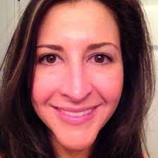 Candice Warren's Instagram, Twitter & Facebook