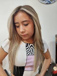 Claudia Nieves's Instagram, Twitter & Facebook