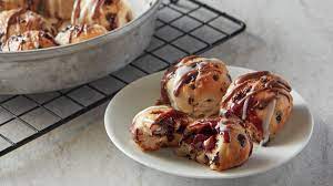 Dessert recopes with biscuit dough. Quick Easy Biscuit Dessert Recipes And Meal Ideas Pillsbury Com