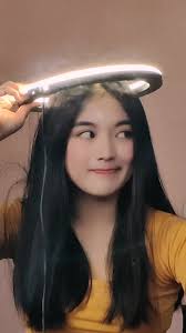 Cute Bad Angel 😇😅 Playing w/ my lights🥰 #vampire_qwin #kimbanawan